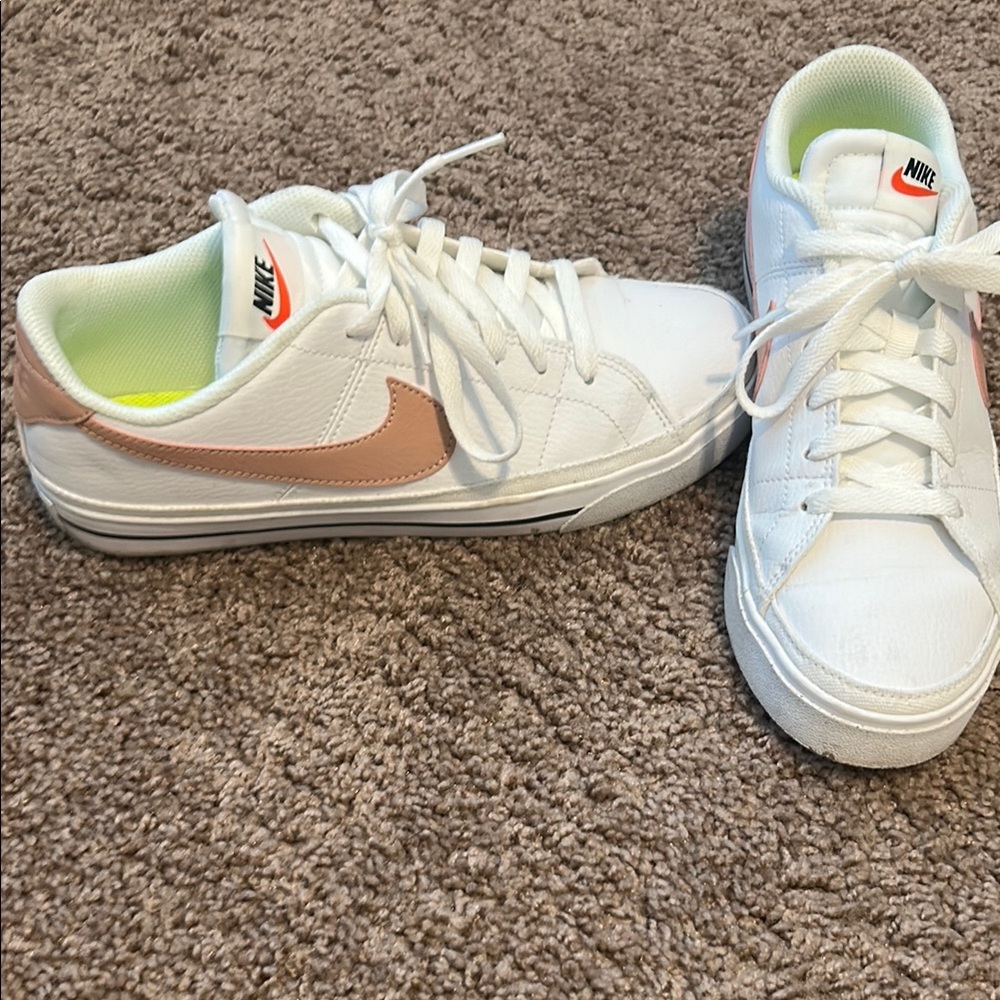 Nike White and Peach Sneakers